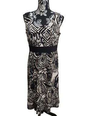 R&M Richards Petite Sleeveless Black and Cream Printed Midi Dress with Waistband